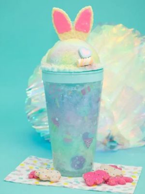 SIPPER CUP WITH STRAW